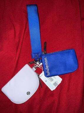 Lululemon Dual Pouch Wristlet Riverside/Faint Lavender